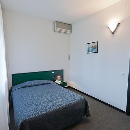 Hotel Campana レッジョ・エミリア エクステリア 写真